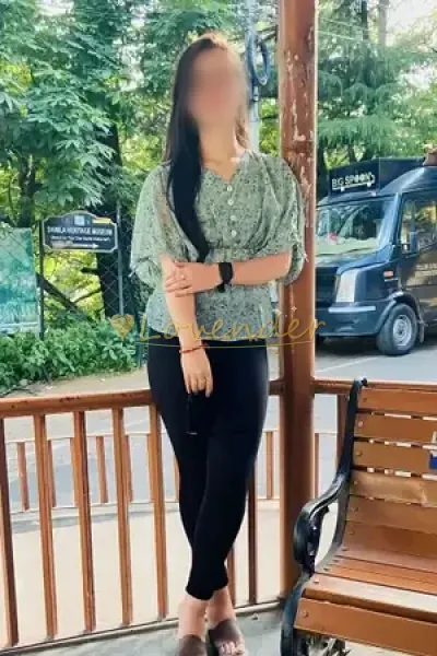 Surat  Top model  ➒➌⓿➍➏➊➎➊➋➐ college call girl service available  in