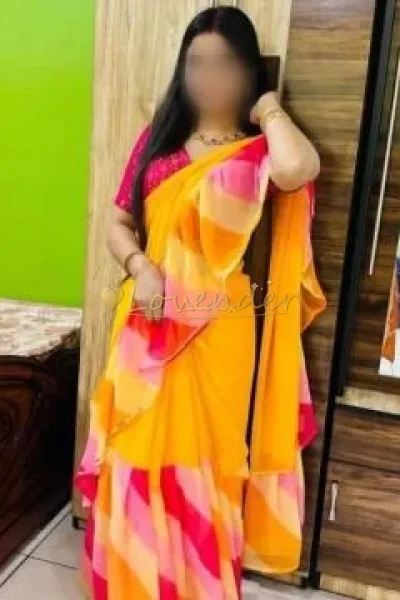 Top model college call girl service available in